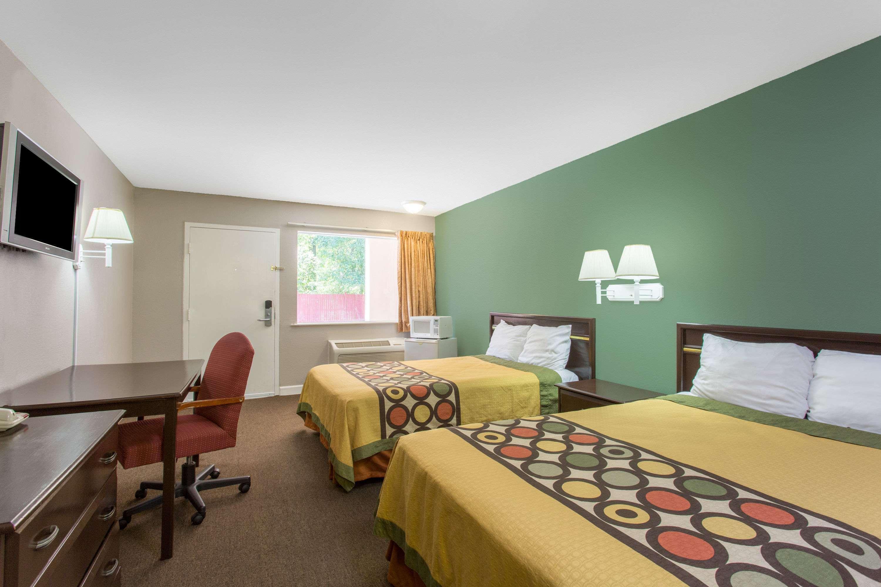 Super 8 By Wyndham Durham/University Area Nc Exterior foto