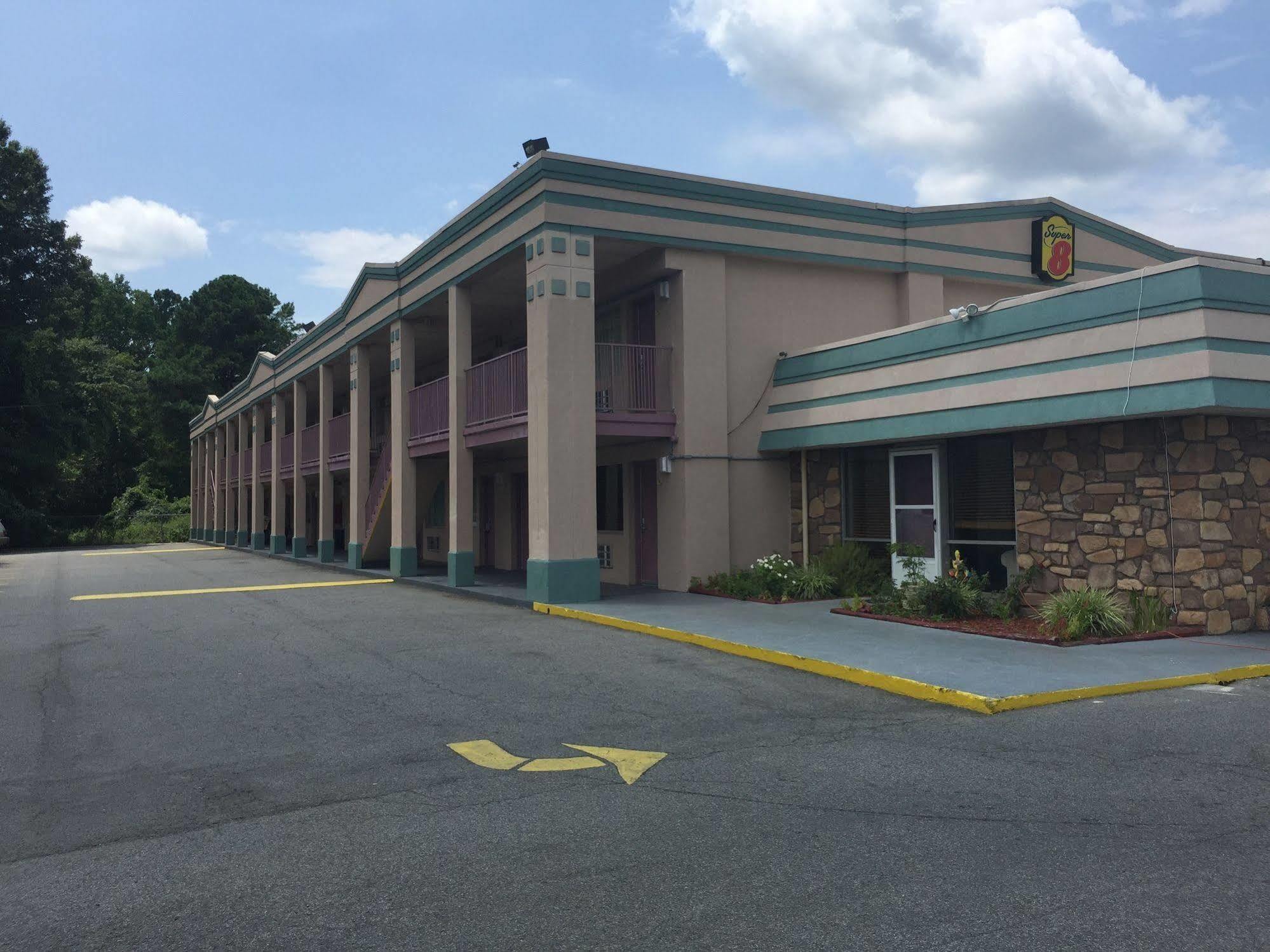 Super 8 By Wyndham Durham/University Area Nc Exterior foto